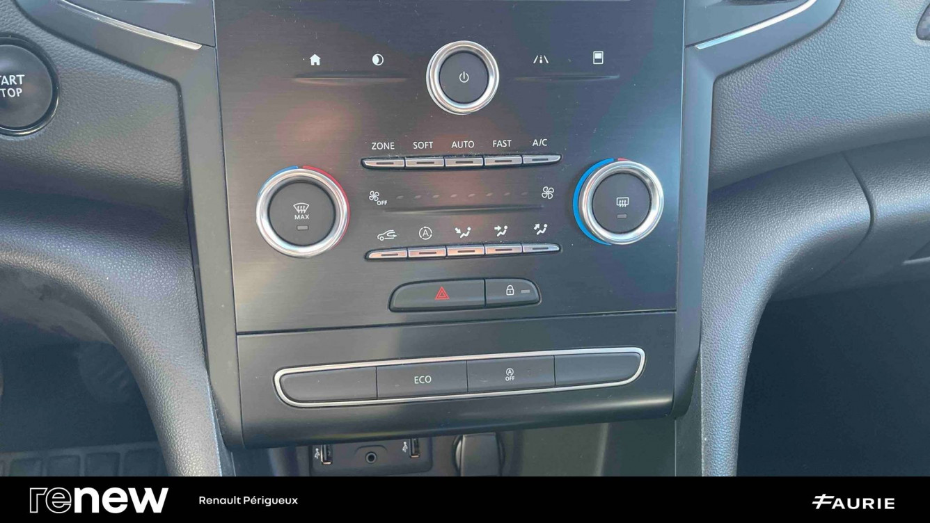 Acheter Renault Megane 4 Mégane IV Berline Blue dCi 115 Business 5p occasion dans les concessions du Groupe Faurie