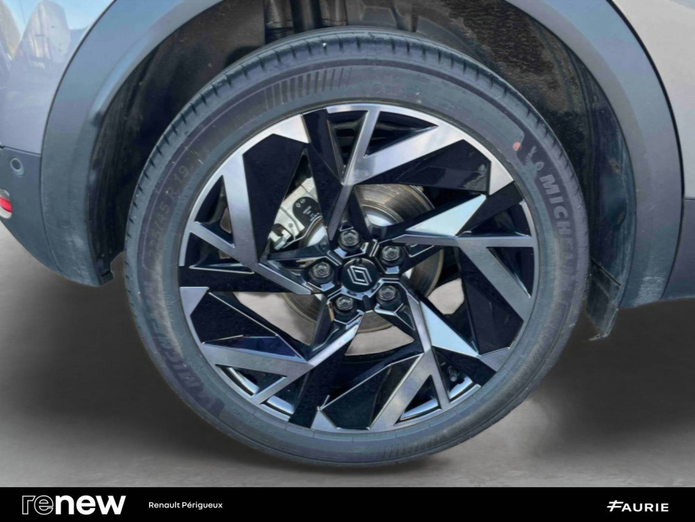 Acheter Renault Captur 2 Captur E-Tech full hybrid 145 ch esprit Alpine 5p occasion dans les concessions du Groupe Faurie