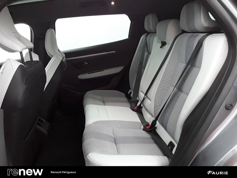 Acheter Renault Scenic 5 Scenic E-Tech electrique 220 ch grande autonomie Techno Iconic 5p occasion dans les concessions du Groupe Faurie