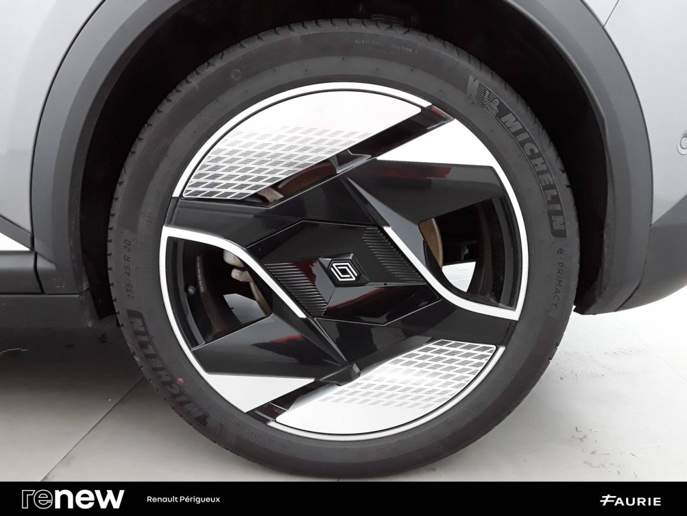 Acheter Renault Scenic 5 Scenic E-Tech electrique 220 ch grande autonomie Techno Iconic 5p occasion dans les concessions du Groupe Faurie