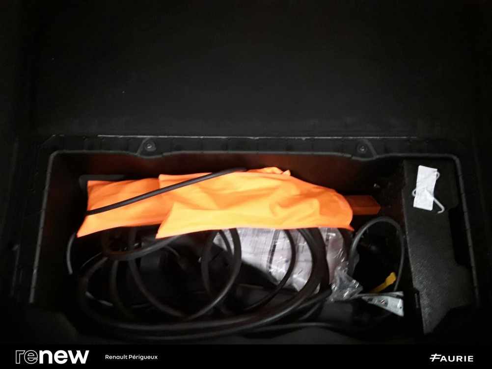 Acheter Renault Scenic 5 Scenic E-Tech electrique 220 ch grande autonomie Techno Iconic 5p occasion dans les concessions du Groupe Faurie