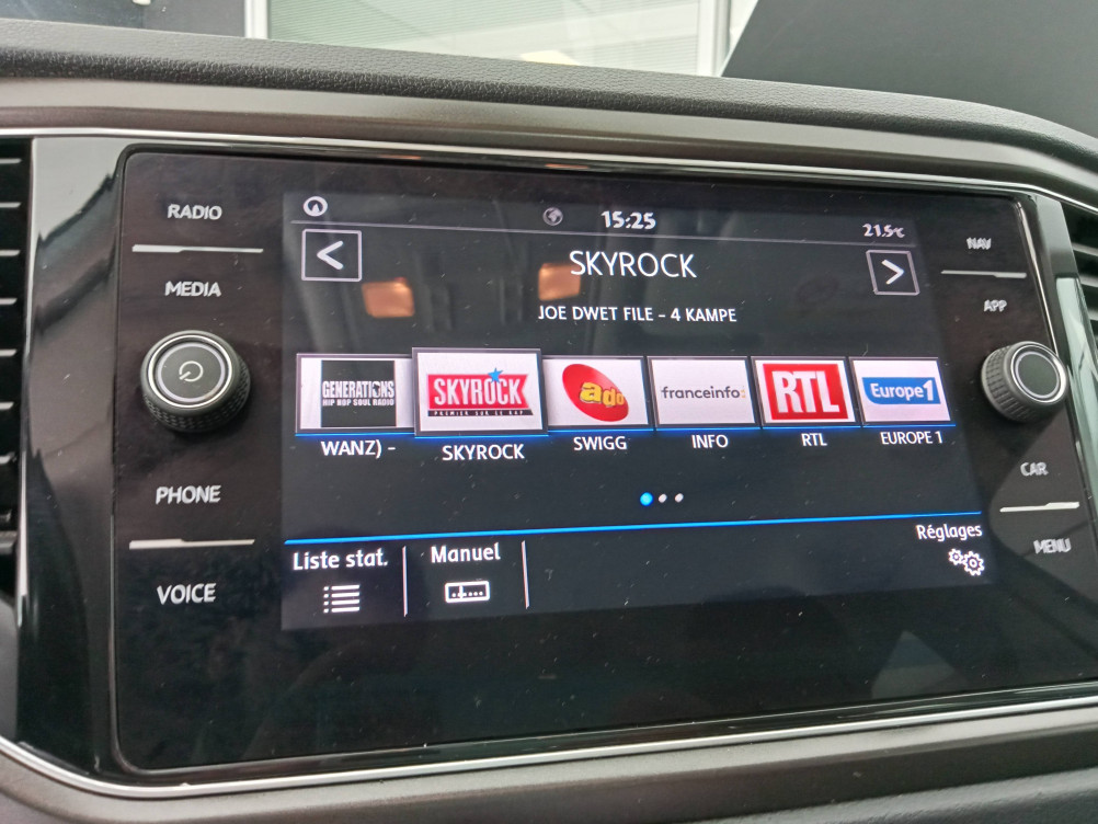 Acheter Volkswagen T-Roc T-Roc 1.0 TSI 115 Start/Stop BVM6 Lounge Business 5p occasion dans les concessions du Groupe Faurie