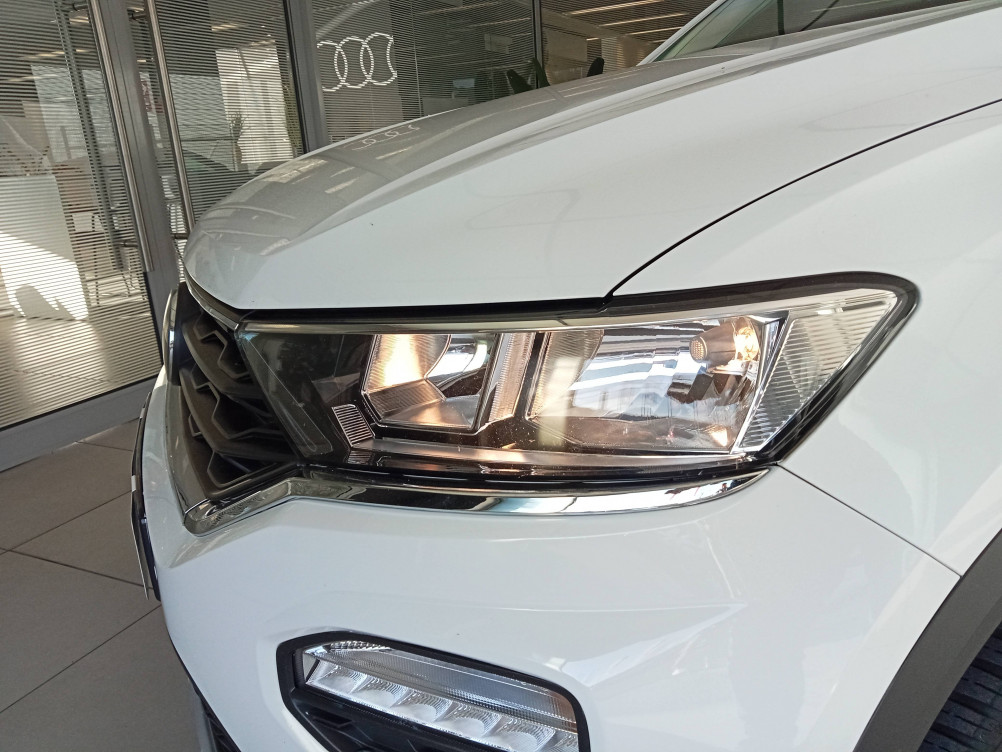 Acheter Volkswagen T-Roc T-Roc 1.0 TSI 115 Start/Stop BVM6 Lounge Business 5p occasion dans les concessions du Groupe Faurie