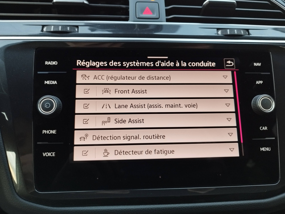 Acheter Volkswagen Tiguan Tiguan 1.4 eHybrid 245ch DSG6 R-Line 5p occasion dans les concessions du Groupe Faurie