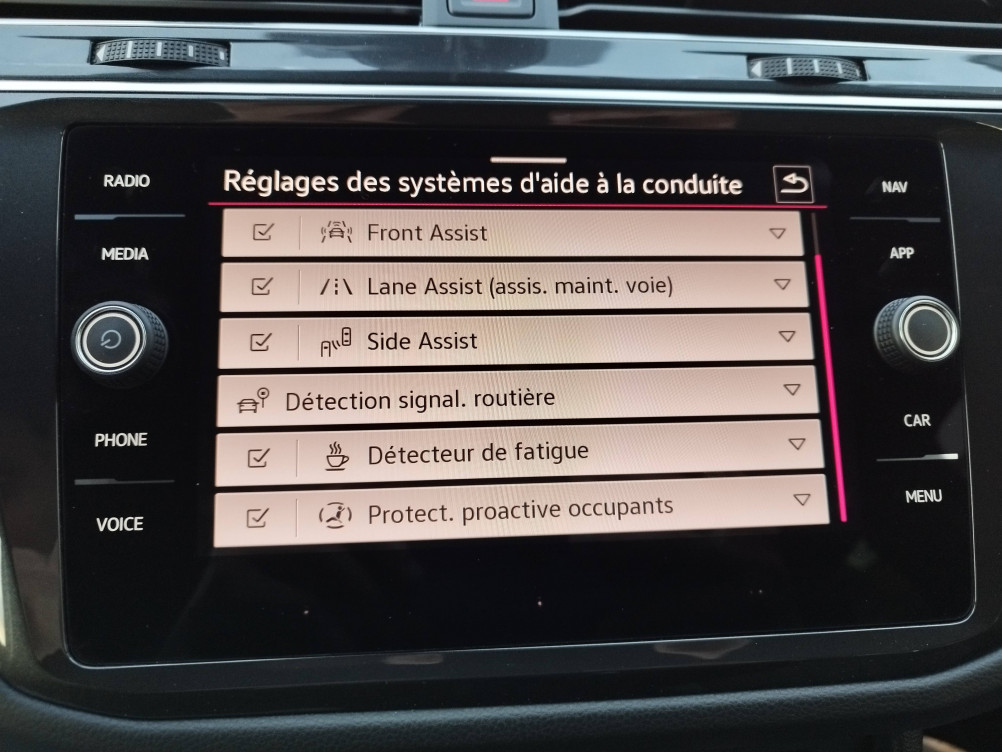 Acheter Volkswagen Tiguan Tiguan 1.4 eHybrid 245ch DSG6 R-Line 5p occasion dans les concessions du Groupe Faurie