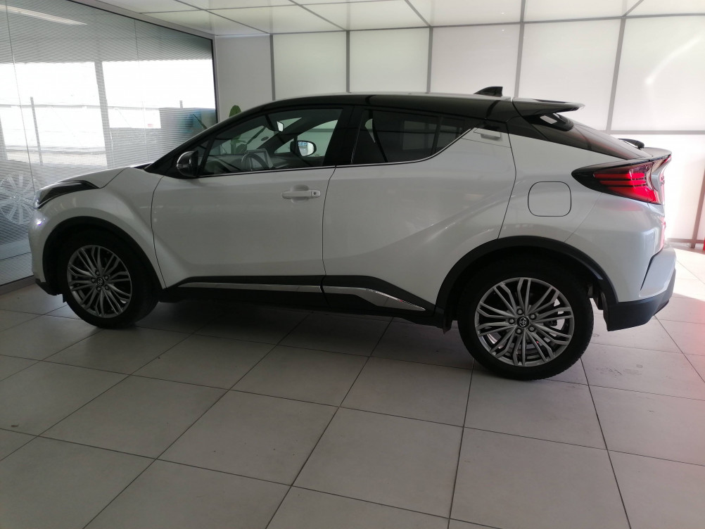 Acheter Toyota C-HR C-HR Hybride 1.8L Distinctive 5p occasion dans les concessions du Groupe Faurie