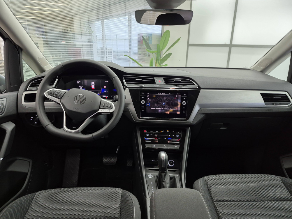 Acheter Volkswagen Touran Touran 2.0 TDI 150 DSG7 7pl VW Edition 5p neuf dans les concessions du Groupe Faurie