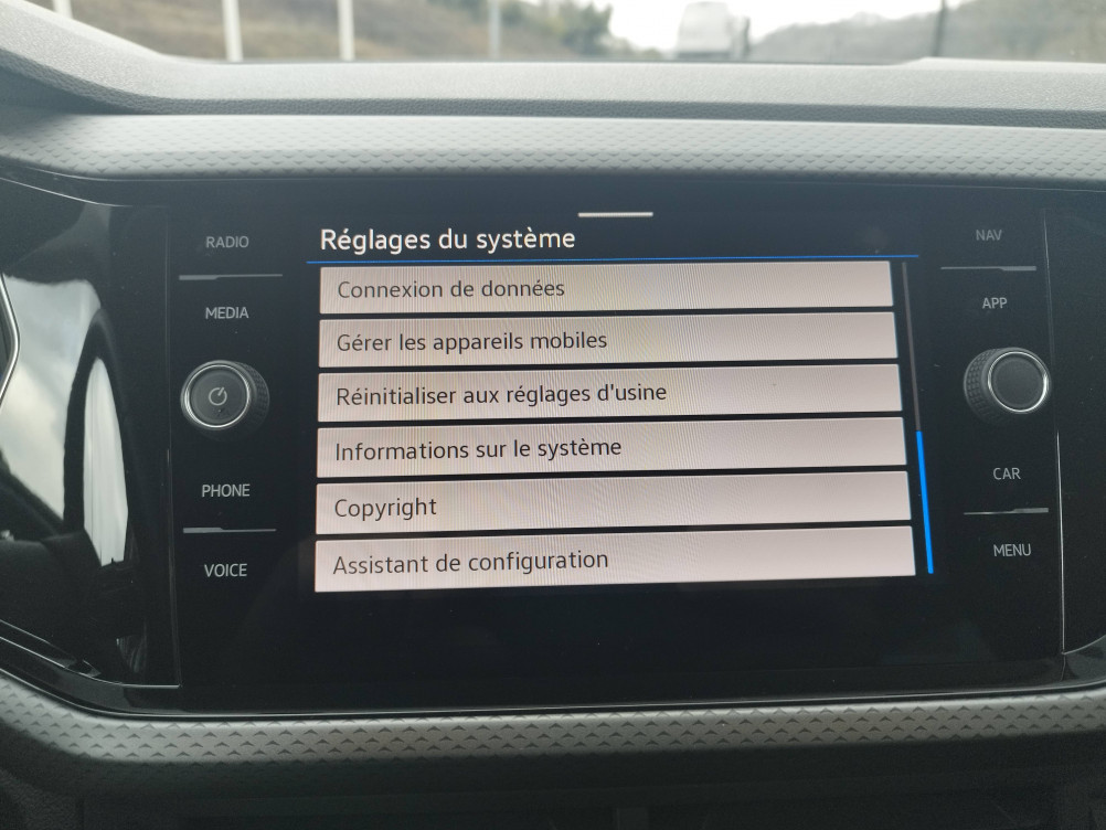 Acheter Volkswagen T-Cross T-Cross 1.0 TSI 110 Start/Stop BVM6 Active 5p occasion dans les concessions du Groupe Faurie