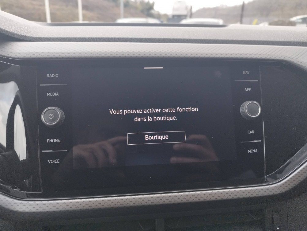 Acheter Volkswagen T-Cross T-Cross 1.0 TSI 110 Start/Stop BVM6 Active 5p occasion dans les concessions du Groupe Faurie