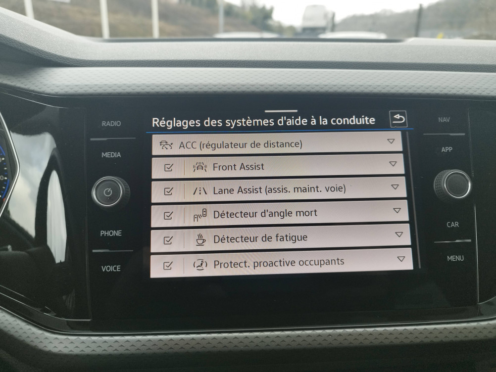 Acheter Volkswagen T-Cross T-Cross 1.0 TSI 110 Start/Stop BVM6 Active 5p occasion dans les concessions du Groupe Faurie