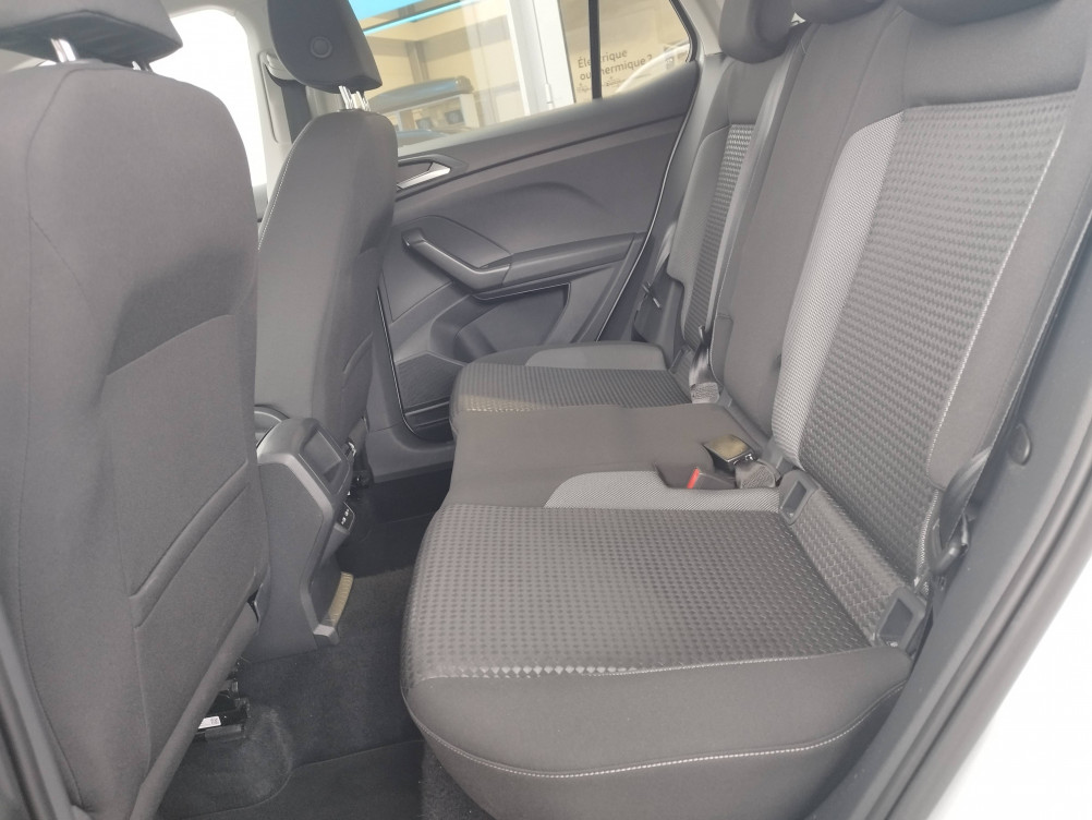 Acheter Volkswagen T-Cross T-Cross 1.0 TSI 110 Start/Stop BVM6 Active 5p occasion dans les concessions du Groupe Faurie