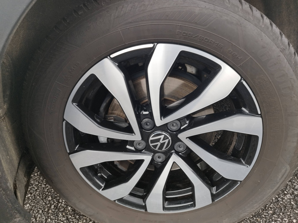 Acheter Volkswagen T-Cross T-Cross 1.0 TSI 110 Start/Stop BVM6 Active 5p occasion dans les concessions du Groupe Faurie