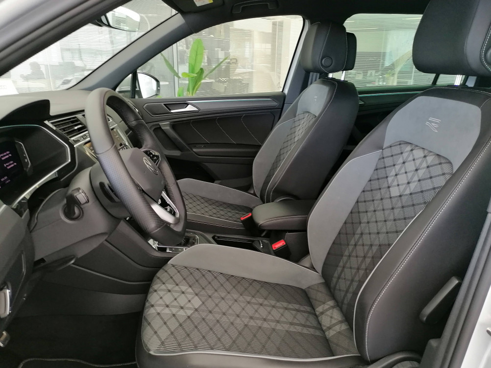 Acheter Volkswagen Tiguan Tiguan 1.4 eHybrid 245ch DSG6 R-Line 5p occasion dans les concessions du Groupe Faurie