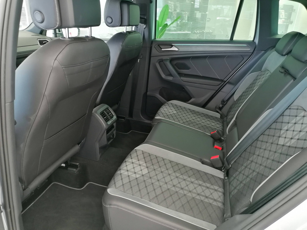 Acheter Volkswagen Tiguan Tiguan 1.4 eHybrid 245ch DSG6 R-Line 5p occasion dans les concessions du Groupe Faurie