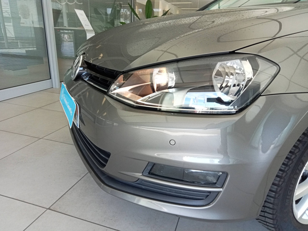 Acheter Volkswagen Golf Golf 1.2 TSI 110 BlueMotion Technology Lounge DSG7 5p occasion dans les concessions du Groupe Faurie