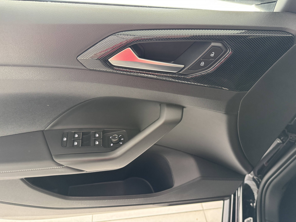 Acheter Volkswagen T-Cross T-Cross 1.5 TSI 150 Start/Stop DSG7 R-Line Edition 5p neuf dans les concessions du Groupe Faurie