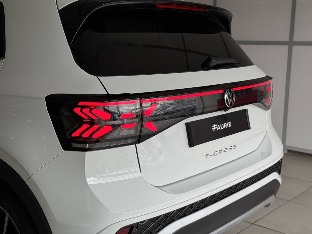 Acheter Volkswagen T-Cross T-Cross 1.0 TSI 116 Start/Stop DSG7 R-Line Edition 5p neuf dans les concessions du Groupe Faurie