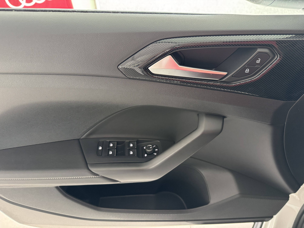 Acheter Volkswagen T-Cross T-Cross 1.0 TSI 116 Start/Stop DSG7 R-Line Edition 5p neuf dans les concessions du Groupe Faurie