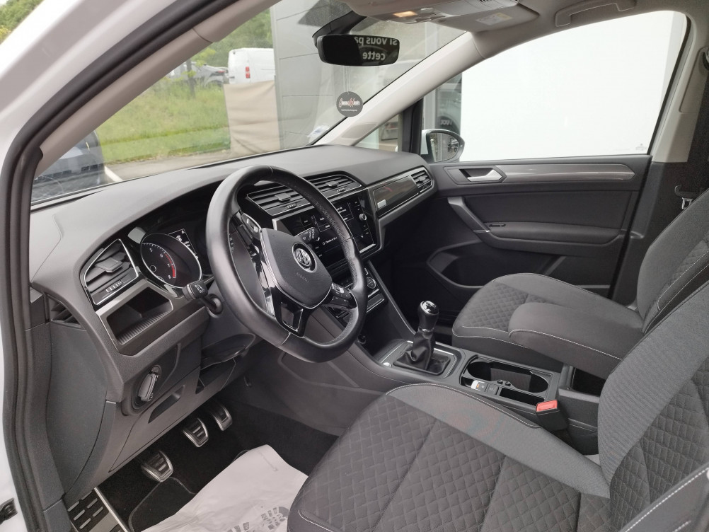 Acheter Volkswagen Touran Touran 1.5 TSI EVO 150 7pl IQ.Drive 5p occasion dans les concessions du Groupe Faurie