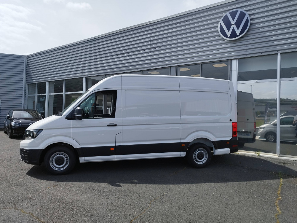 Acheter Volkswagen Crafter CRAFTER VAN 35 L3H3 2.0 TDI 140 CH BUSINESS 4p neuf dans les concessions du Groupe Faurie