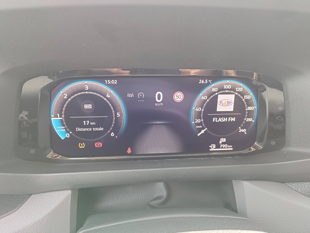 Acheter Volkswagen Crafter CRAFTER VAN 35 L3H3 2.0 TDI 140 CH BUSINESS 4p neuf dans les concessions du Groupe Faurie