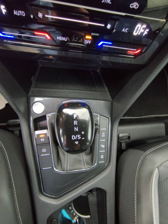 Acheter Volkswagen Tiguan Allspace Tiguan Allspace 2.0 TDI 150ch DSG7 R-Line 5p occasion dans les concessions du Groupe Faurie