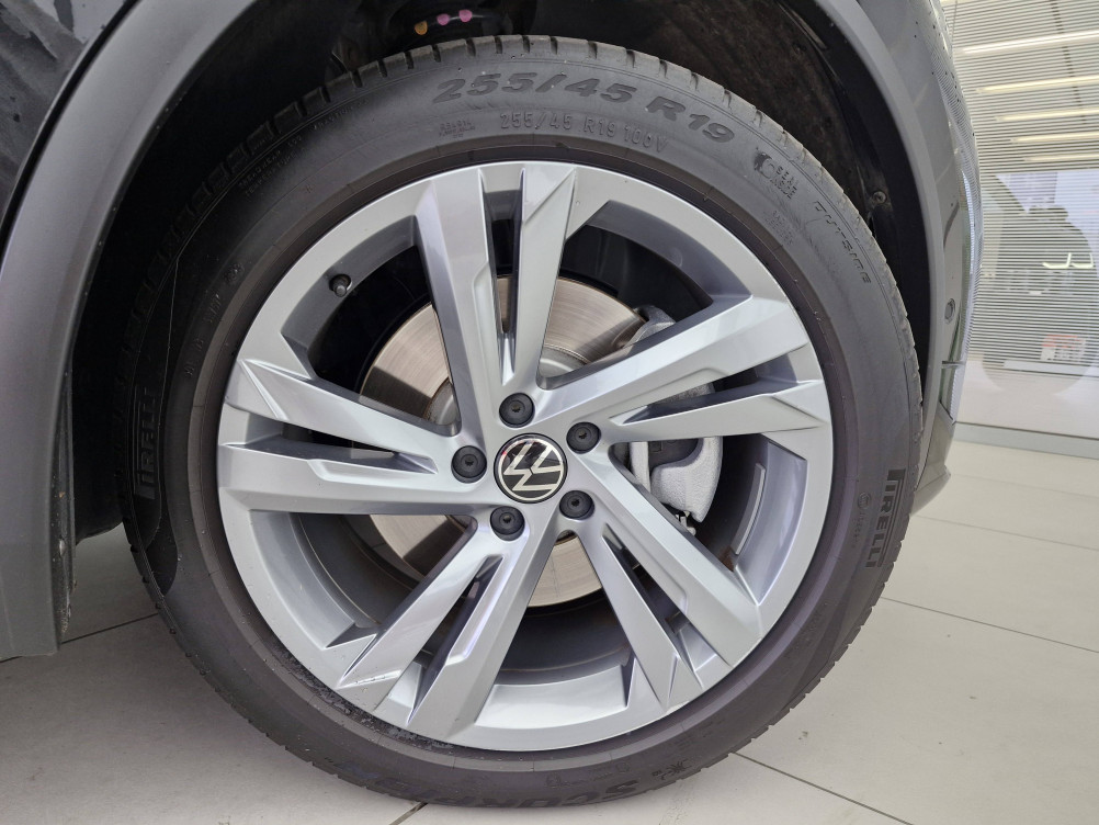 Acheter Volkswagen Tiguan Tiguan 1.4 eHybrid 245ch DSG6 R-Line 5p occasion dans les concessions du Groupe Faurie