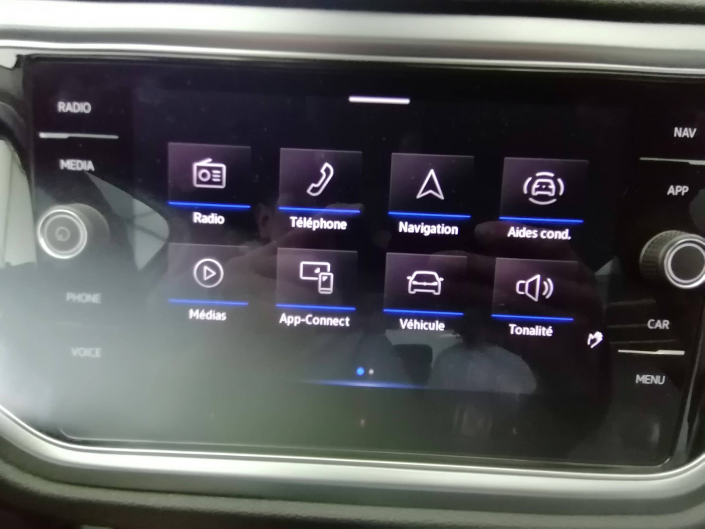 Acheter Volkswagen T-Roc T-Roc 1.0 TSI 110 Start/Stop BVM6 Active 5p occasion dans les concessions du Groupe Faurie