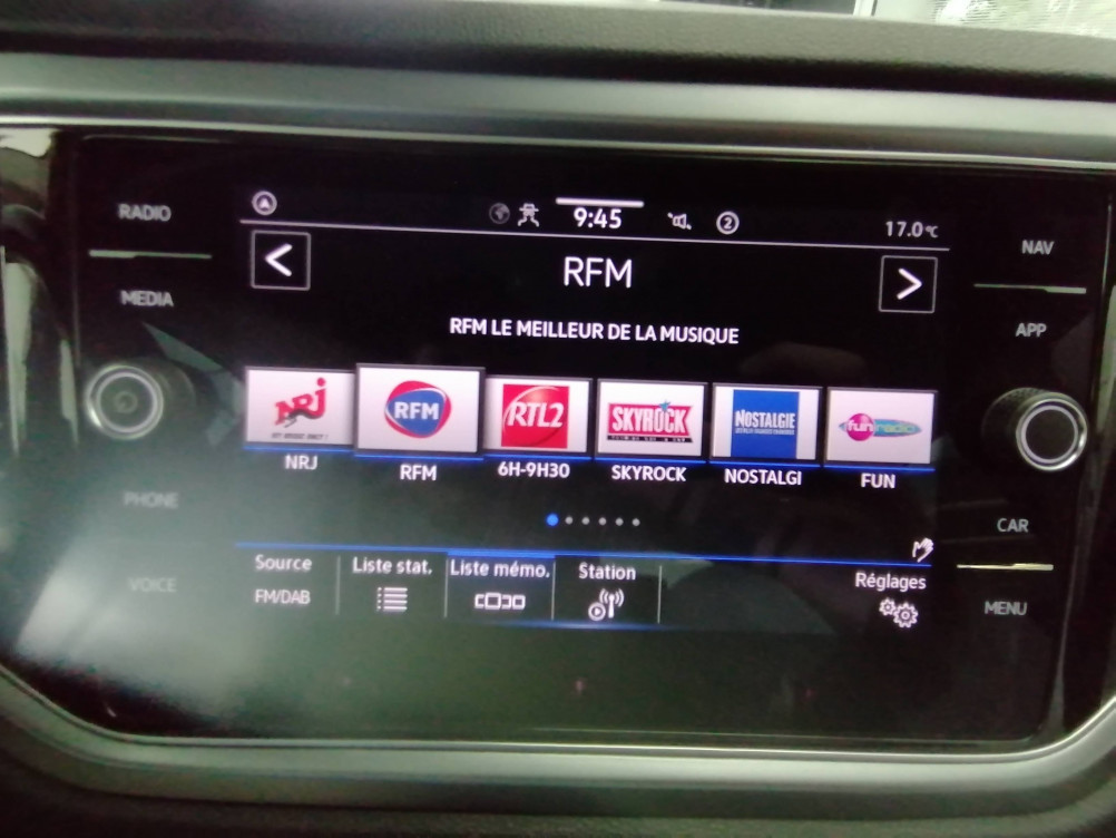 Acheter Volkswagen T-Roc T-Roc 1.0 TSI 110 Start/Stop BVM6 Active 5p occasion dans les concessions du Groupe Faurie