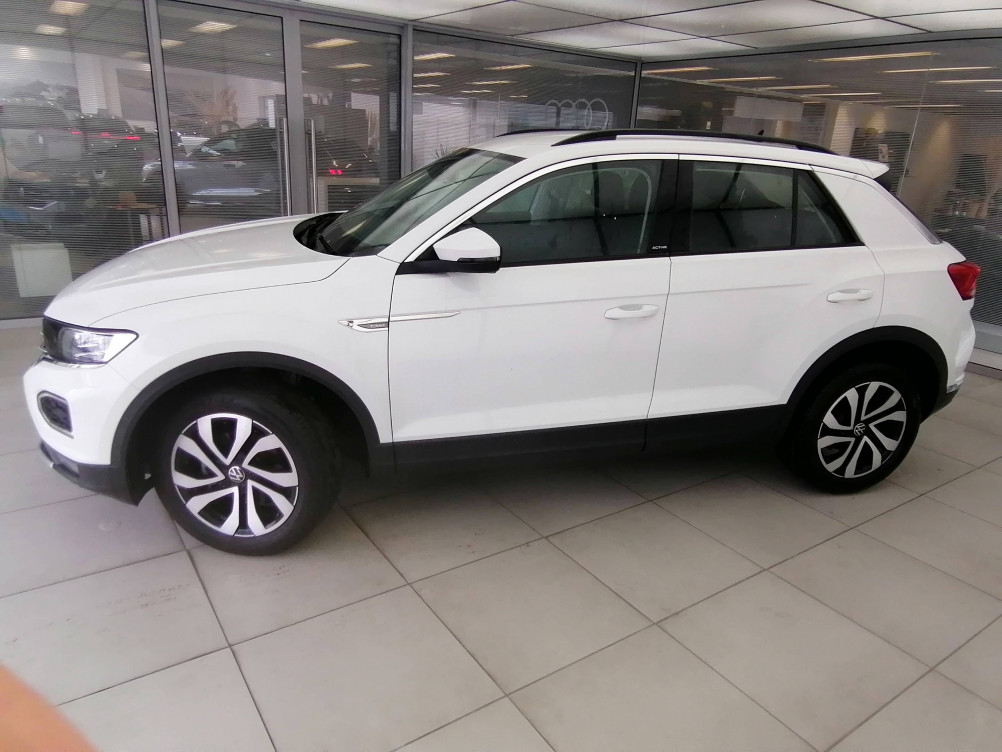 Acheter Volkswagen T-Roc T-Roc 1.0 TSI 110 Start/Stop BVM6 Active 5p occasion dans les concessions du Groupe Faurie