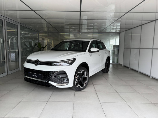 Acheter Volkswagen Tiguan Tiguan 1.5 eHybrid 204ch DSG6 R-Line Edition 5p neuve* dans les concessions du Groupe Faurie
