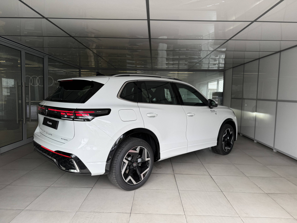Acheter Volkswagen Tiguan Tiguan 1.5 eHybrid 204ch DSG6 R-Line Edition 5p neuf dans les concessions du Groupe Faurie