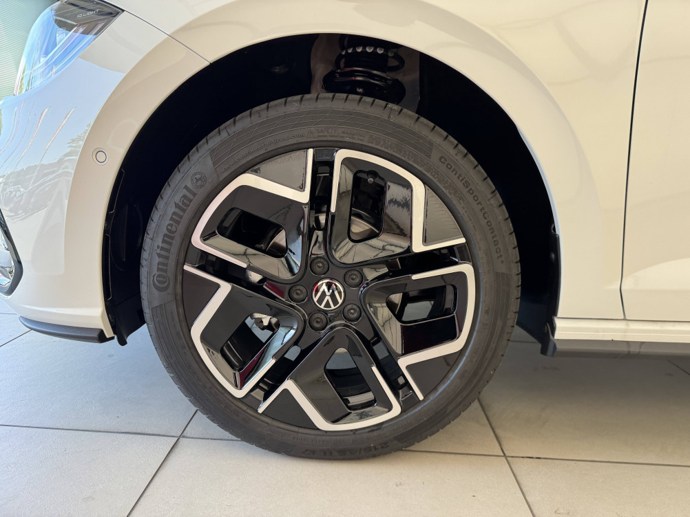 Acheter Volkswagen Polo Polo 1.0 TSI 95 S&S BVM5 R-Line Edition 5p neuf dans les concessions du Groupe Faurie