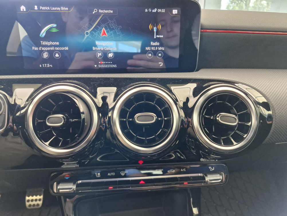 Acheter Mercedes Classe A Classe A 180 BM6 AMG Line 5p occasion dans les concessions du Groupe Faurie