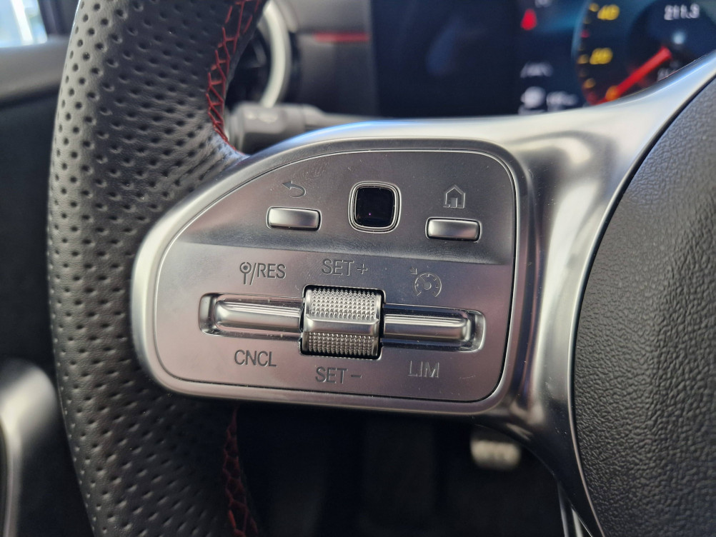 Acheter Mercedes Classe A Classe A 180 BM6 AMG Line 5p occasion dans les concessions du Groupe Faurie
