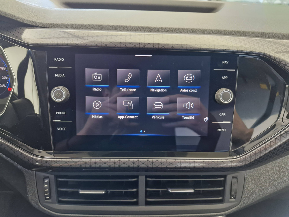 Acheter Volkswagen T-Cross T-Cross 1.0 TSI 110 Start/Stop DSG7 Carat 5p occasion dans les concessions du Groupe Faurie