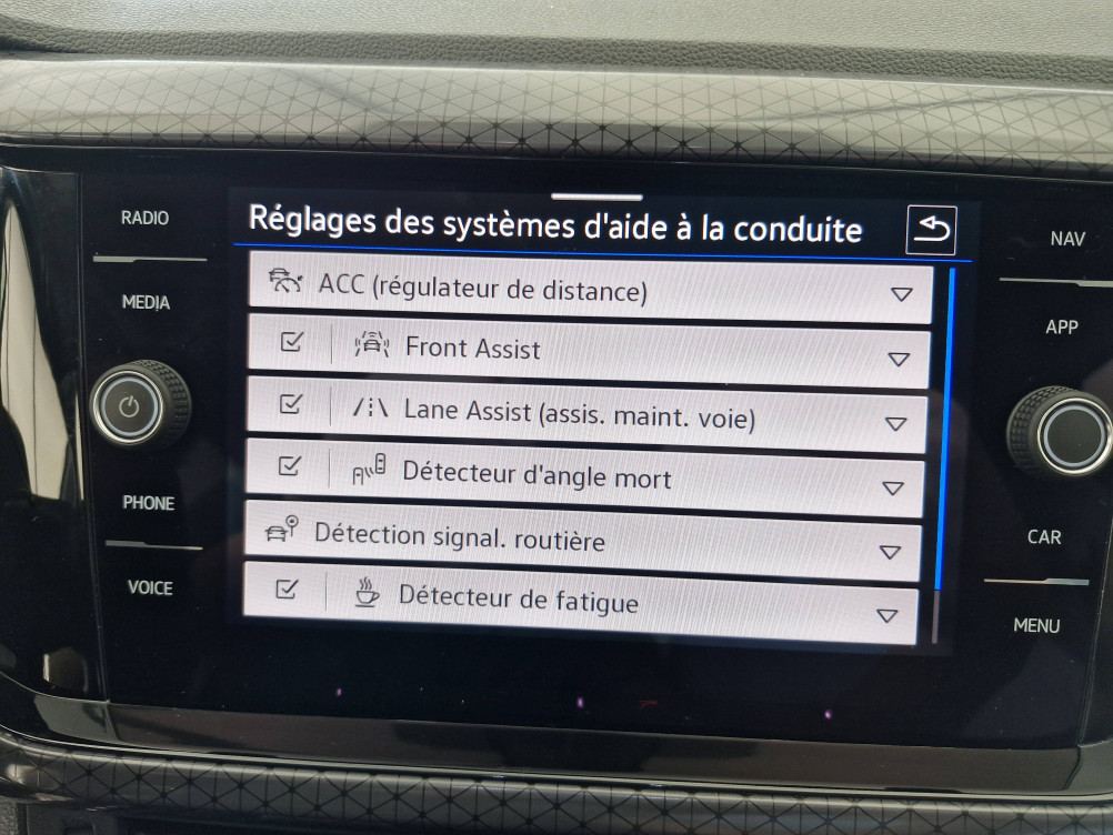 Acheter Volkswagen T-Cross T-Cross 1.0 TSI 110 Start/Stop DSG7 Carat 5p occasion dans les concessions du Groupe Faurie