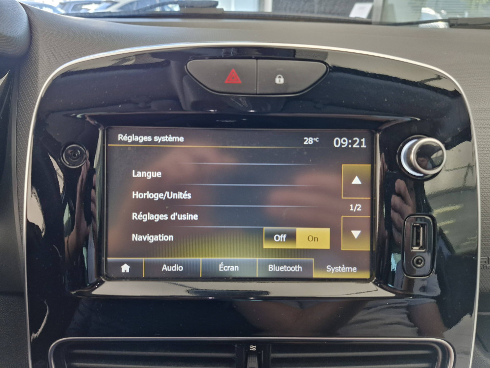 Acheter Renault Clio 4 Clio dCi 90 Energy Intens 5p occasion dans les concessions du Groupe Faurie