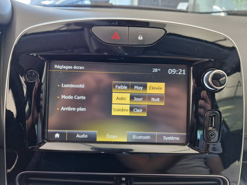 Acheter Renault Clio 4 Clio dCi 90 Energy Intens 5p occasion dans les concessions du Groupe Faurie