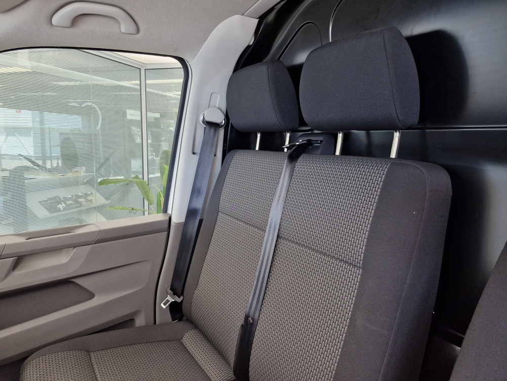 Acheter Volkswagen Transporter Fourgon T6 TRANSPORTER 6.1 VAN L1H1 2.0 TDI 150 DSG7 BUSINESS 4p occasion dans les concessions du Groupe Faurie