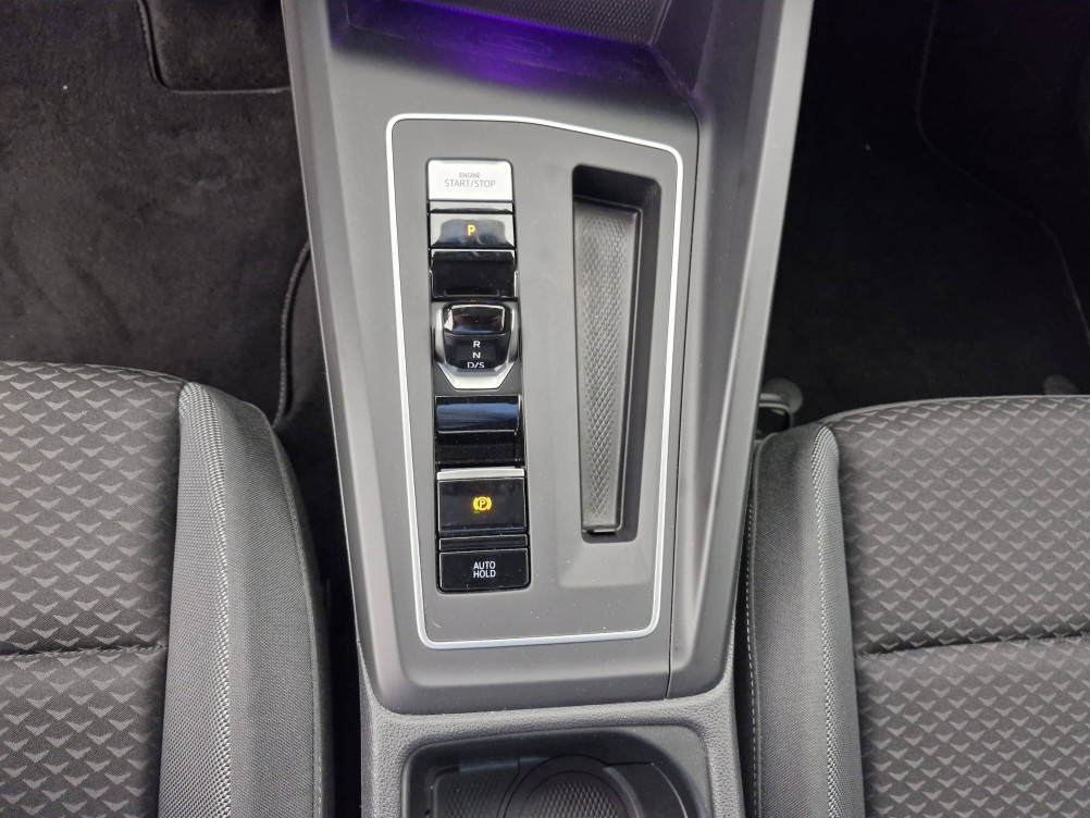 Acheter Volkswagen Golf Golf 1.0 eTSI OPF 110 DSG7 Active 5p occasion dans les concessions du Groupe Faurie
