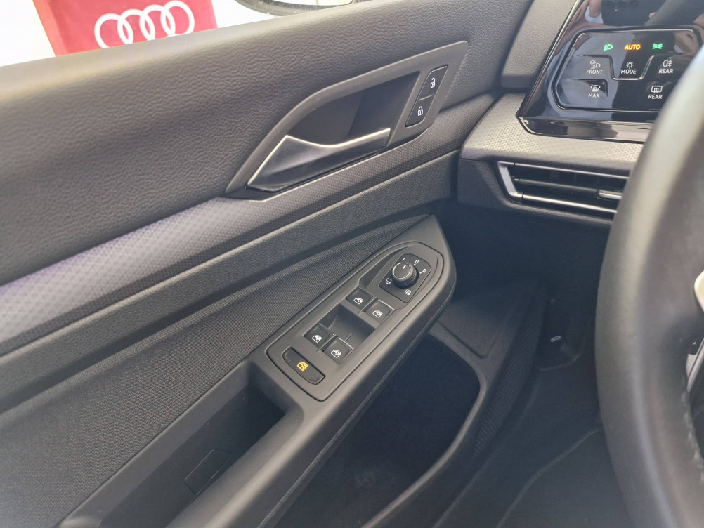 Acheter Volkswagen Golf Golf 1.0 eTSI OPF 110 DSG7 Active 5p occasion dans les concessions du Groupe Faurie