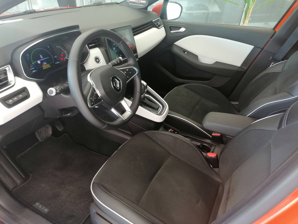 Acheter Renault Clio 5 Clio E-Tech 140 - 21 Intens 5p occasion dans les concessions du Groupe Faurie