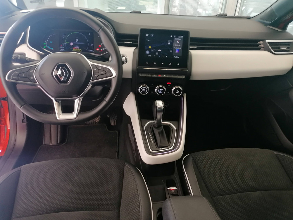 Acheter Renault Clio 5 Clio E-Tech 140 - 21 Intens 5p occasion dans les concessions du Groupe Faurie
