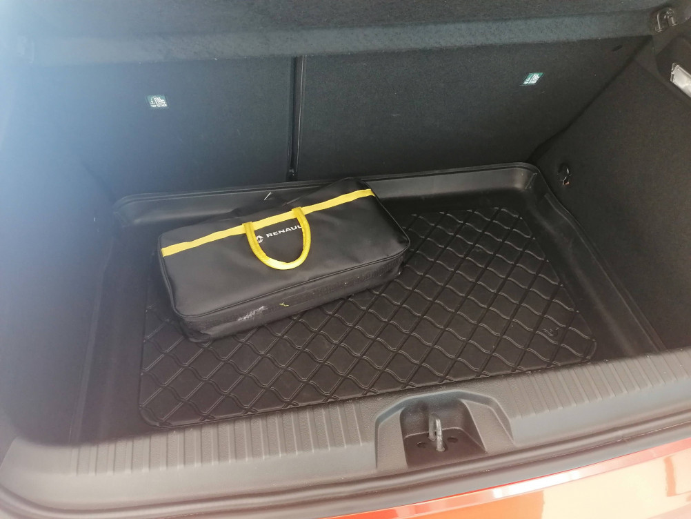 Acheter Renault Clio 5 Clio E-Tech 140 - 21 Intens 5p occasion dans les concessions du Groupe Faurie