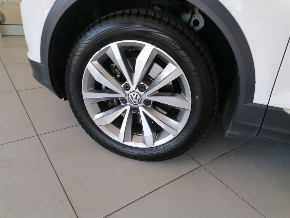 Acheter Volkswagen T-Roc T-Roc 1.0 TSI 115 Start/Stop BVM6 Lounge Business 5p occasion dans les concessions du Groupe Faurie