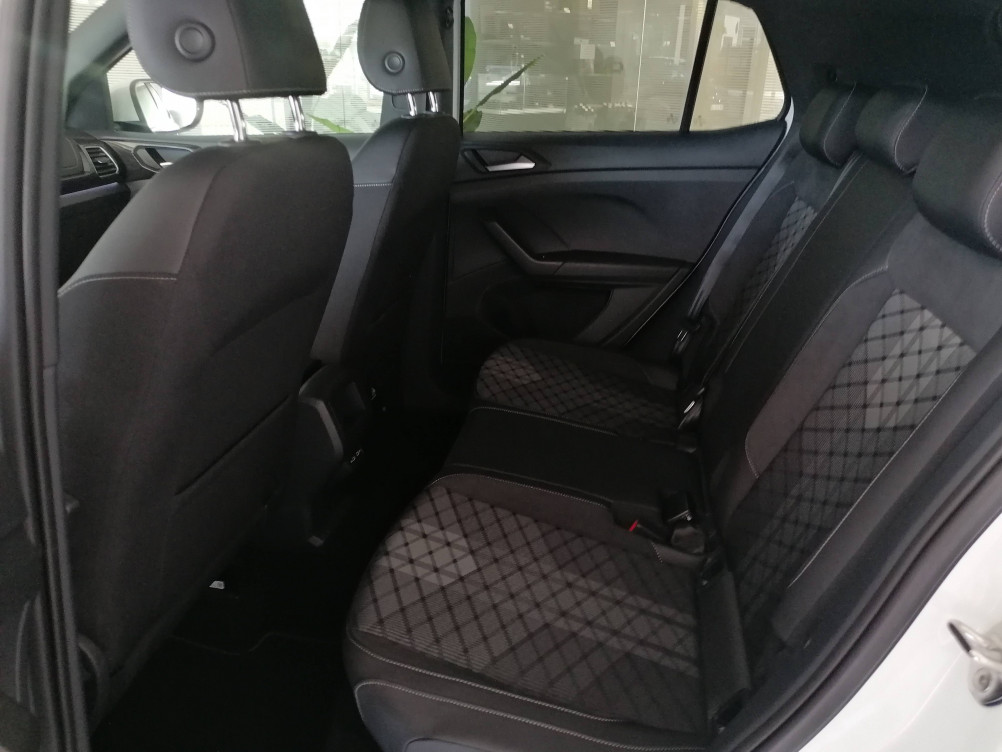 Acheter Volkswagen T-Cross T-Cross 1.0 TSI 115 Start/Stop DSG7 R-Line 5p occasion dans les concessions du Groupe Faurie
