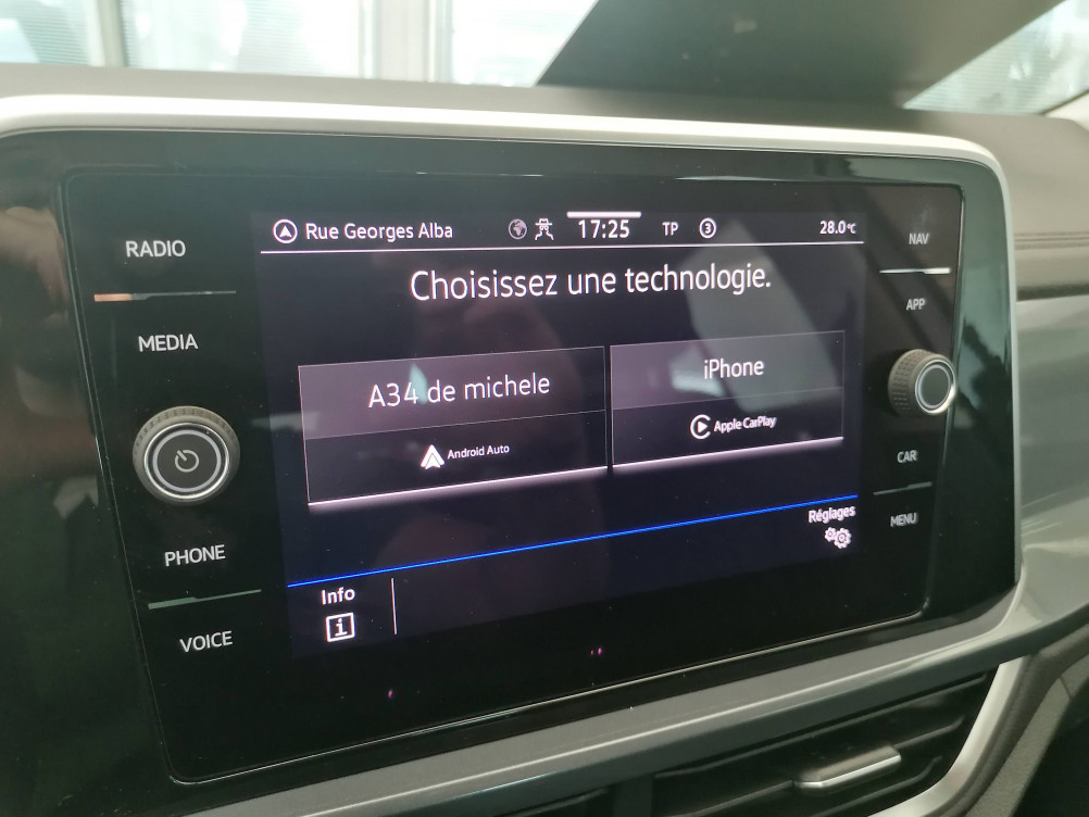 Acheter Volkswagen T-Roc T-Roc 1.5 TSI EVO 150 Start/Stop DSG7 Style 5p occasion dans les concessions du Groupe Faurie