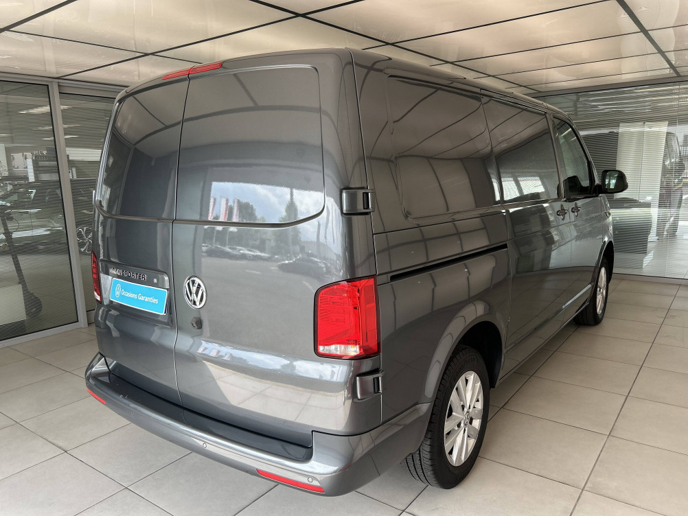 Acheter Volkswagen Transporter Fourgon T6 TRANSPORTER 6.1 VAN L1H1 2.0 TDI 150 DSG7  4p occasion dans les concessions du Groupe Faurie