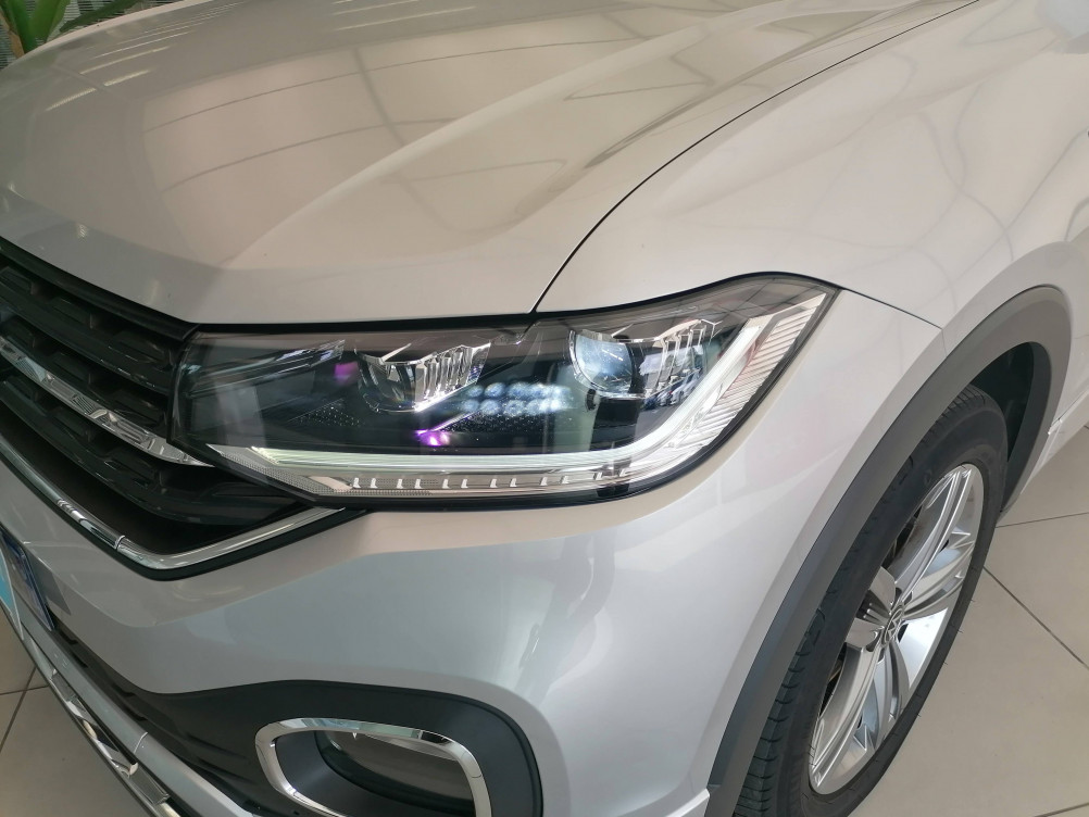 Acheter Volkswagen T-Cross T-Cross 1.0 TSI 110 Start/Stop DSG7 R-Line Tech 5p occasion dans les concessions du Groupe Faurie